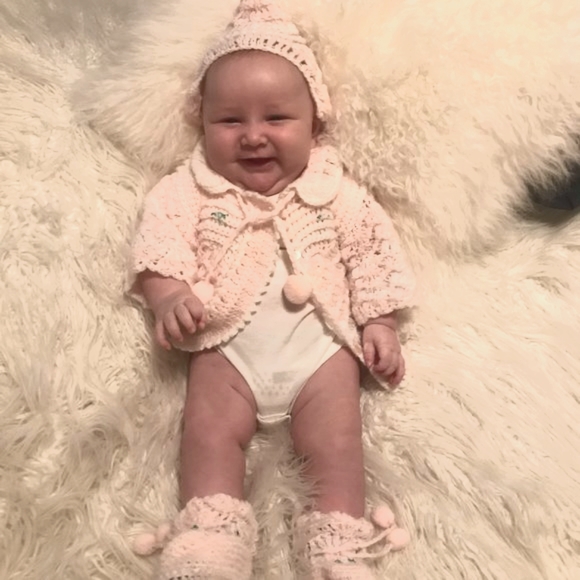 Vintage Pink PomPom Bon Bon Baby Crochet Sweater Hat Booties Set - Picture 4 of 11